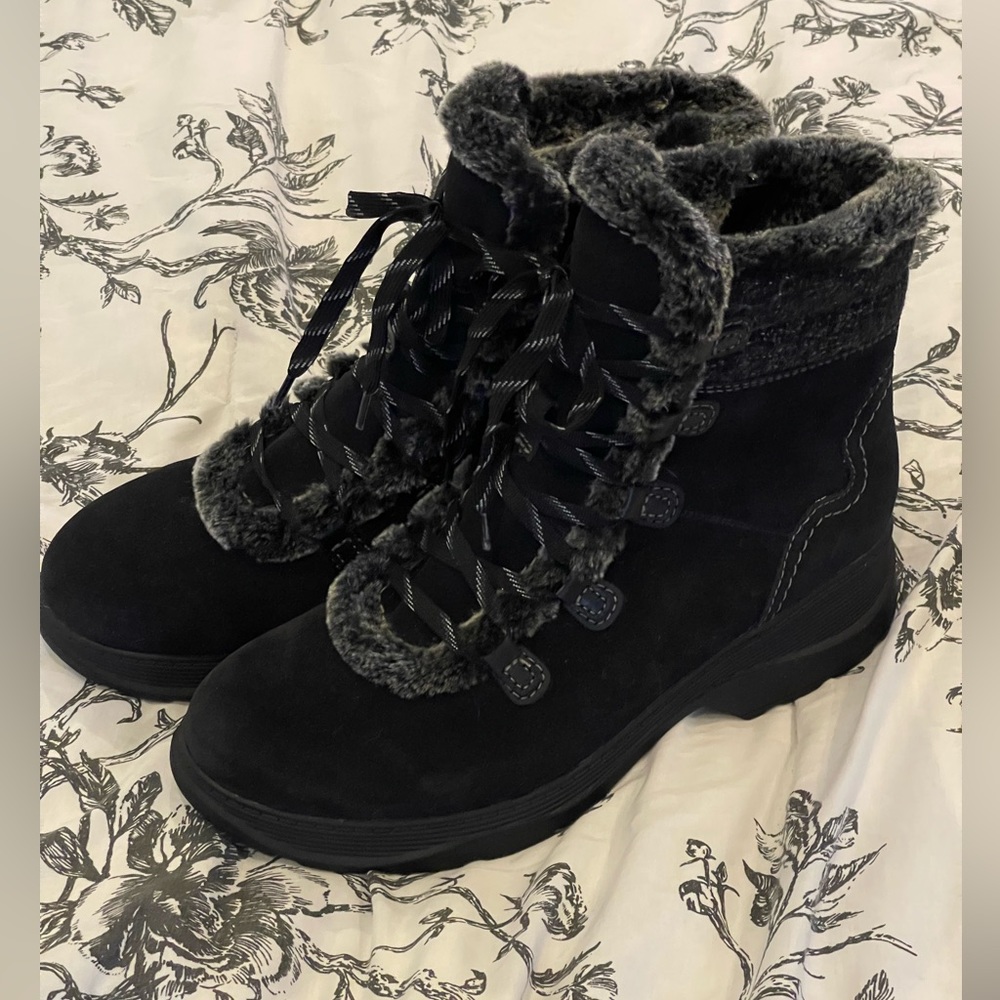 Clarks Black Fur-Lined Winter Boots